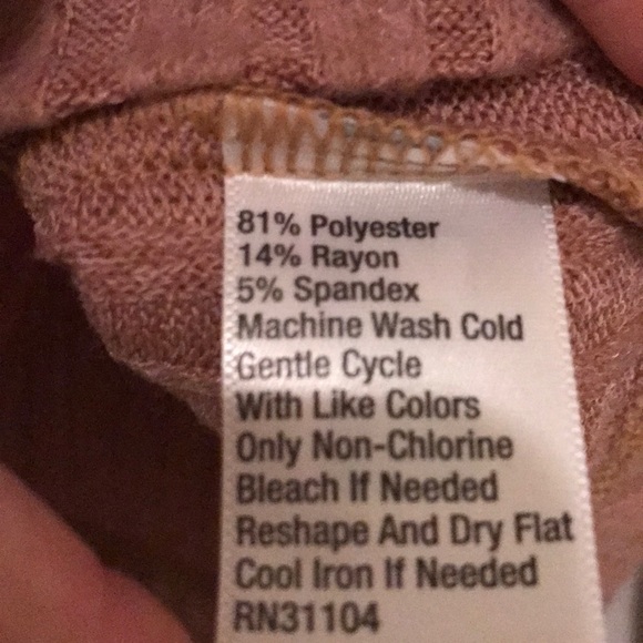 NWT The Limited Petite Rib Hacci Turtleneck - Picture 8 of 9